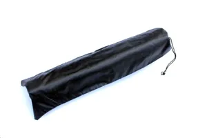 Borsa di custodia nera per tavolo da campeggio pieghevole, tessuto resistente e coulisse.