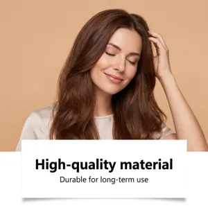 Detalle del peine de masaje capilar que muestra material duradero para el cuidado del cabello.