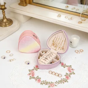 Portable heart-shaped jewelry box set for rings and necklaces travel storage
