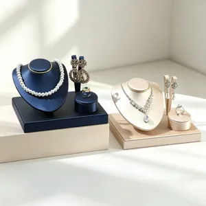 Juego de soportes de exhibición de joyas de cuero PU para collares y anillos