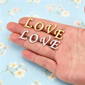Ciondoli lettere LOVE in acciaio inossidabile oro argento DIY collana bracciale accessori