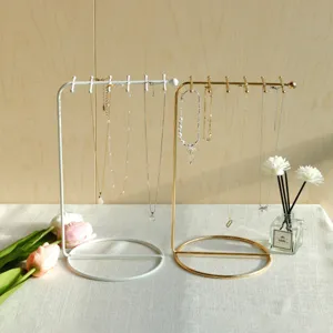 Creative Iron Art Necklace Display Stand Minimalist Jewelry Organizer Rack With Hooks Stable Round Base For Pendants Bracelets Exhibition