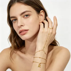 Bracciale a Catena per Dito Multistrato Ciondolo Lettera in Acciaio Inossidabile Oro Argento Catena con Perline Gioiello Moda Donna