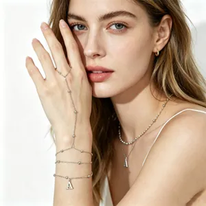 Bracciale schiavo in acciaio inossidabile catena multistrato collana con ciondolo lettera A.