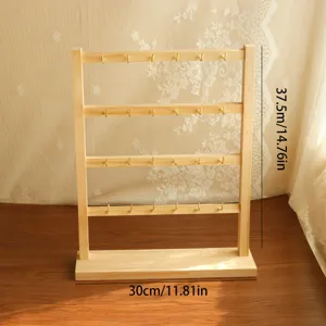 Massief houten sieradenhouder detail met afmetingen van 37,5 cm hoogte en 30 cm breedte