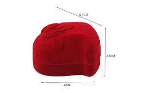 Detailed product dimensions for the red heart-shaped velvet rose jewelry box for rings