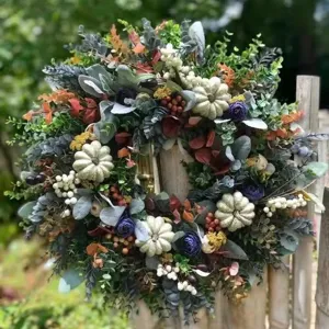 Herfst Halloween eucalyptus bladeren krans decoratieve deurhangers met pompoenen.