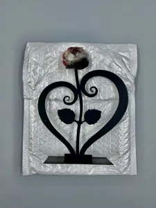 Metal heart rose ornament romantic Valentine's Day gift home table decor tabletop display piece
