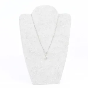 Busto profesional de terciopelo blanco para exhibir collares y fotografía de joyas