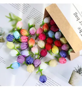 Bunte künstliche Rosenknospen für DIY-Basteln, Handgelenkkorsagen und Hochzeitsschmuck.