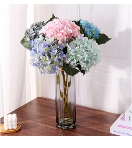 Bouquet de fleurs d'hortensia artificiel avec vase en verre pour décoration d'intérieur