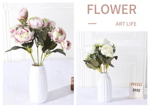 Mini künstliche Pfingstrosen Seidenblumen in weißer Keramikvase, ideal für Heimdekoration.