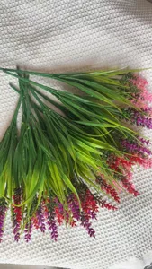 Artificial lavender plastic flowers for home decor, wedding props and outdoor yard display.