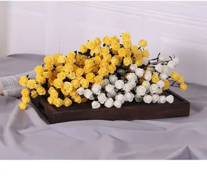 Detailansicht künstlicher Schaumstoff-Rosen, 15 Köpfe bunter Blumenstrauß für Hochzeitsdeko daheim.