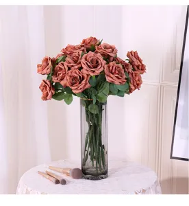 Künstlicher Rosen Blumenstrauß in Glasvase Heimtextilien Hochzeitsfeier Tisch Deko neu