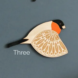 Wooden bird wall decor detail, 3mm thick wooden hanging craft with delicate patterns.