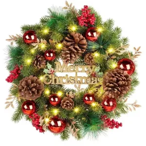 Weihnachtskranz mit Zapfen Beeren und Lichtern festliche Türhänger Deko Detailansicht