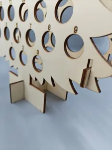 Portabottiglie calendario dell'avvento in legno albero di natale, supporto conto alla rovescia festivo.