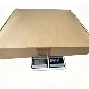 Scatola di imballaggio per ghirlanda di Halloween cartone marrone su bilancia 268g