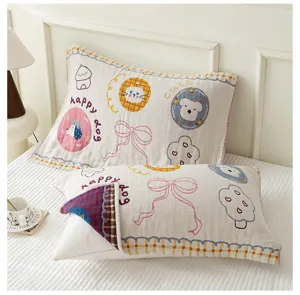 Reines Baumwoll-Vier-Lagen-Gaze-Kopfkissen-Handtuch-Set mit süßen Cartoon-Mustern für zu Hause.