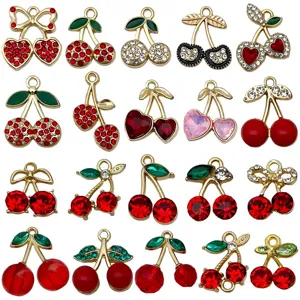 Sammlung von luxuriösen Kirsch-Anhängern für DIY-Schmuck mit roten Strasssteinen