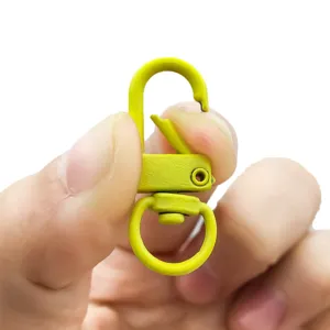 Detailaufnahme eines hellgrünen Legierungs-Drehverschlusses für DIY-Schmuck