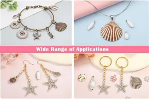 Variété de breloques étoiles de mer et coquillages pour la création de bijoux DIY.
