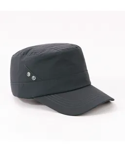 Vue détaillée de la casquette plate de plein air gris foncé, casquette de soleil pour randonnée