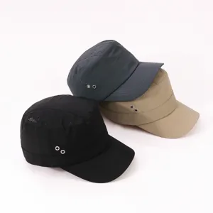 Casquette plate de travail décontractée pour randonnée et protection solaire, respirante.