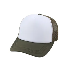 Atmungsaktive Mesh Baseballcap, Trucker Cap mit gebogenem Schirm, weiss gruen fuer Sommerschutz.