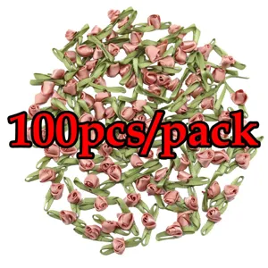 100pcs paquete capullos de rosas de cinta con hojas verdes flores de tela para manualidades