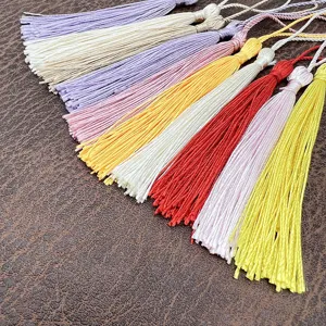 Colorful 8cm DIY decorative tassels for jewelry, bookmarks, earrings and home textiles.