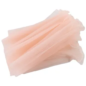 Cinta de malla ondulada rosa con borde de perlas para envolver regalos y manualidades.