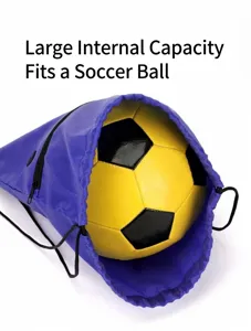 Oxford Stoff Kordelzug Rucksack Innenansicht zeigt Kapazität für Fußball Lagerung.