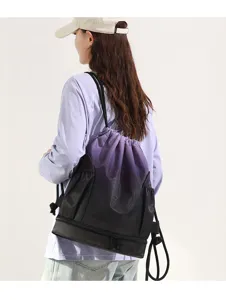 Verlauf lila Kordelzug Rucksack fuer Fitness, Sport und Outdoor Reisen mit Nassfach.