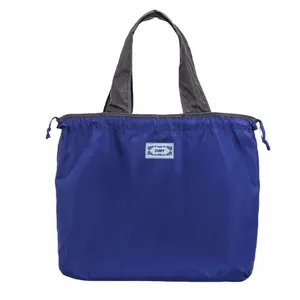 Sac cabas pliable bleu avec fermeture a cordon et poignees grises pour usage quotidien