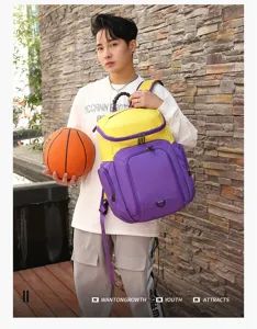 Detailansicht des leuchtend gelben und lila Sportrucksacks mit geräumigen Fächern.