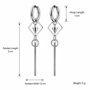 Zilveren geometrische punk hangende oorbellen met details van 5 cm lengte en 1 cm hoepel