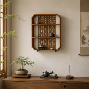 Étagère murale en bois traditionnelle avec fond en treillis pour décor Zen