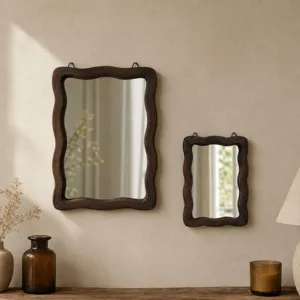 Set di specchi da parete in stile vintage con cornice in legno scuro ondulato