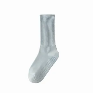 Calcetines Antideslizantes Profesionales de Yoga Para Mujer Calcetines Deportivos de Fitness de Algodón de Tubo Medio Agarre de Silicona Transpirable Calcetines de Pilates