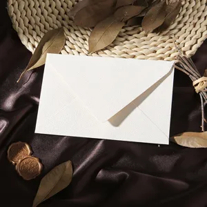 Weißer strukturierter Umschlag Briefpapier westlicher Retro-Stil Umschlag lange Lasche Brief