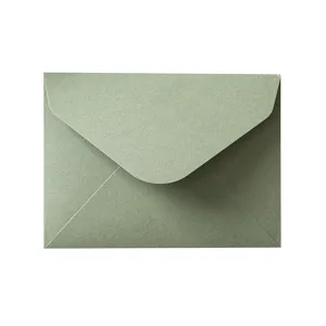 Busta di carta verde avocado per biglietti di auguri, inviti e romantiche lettere.