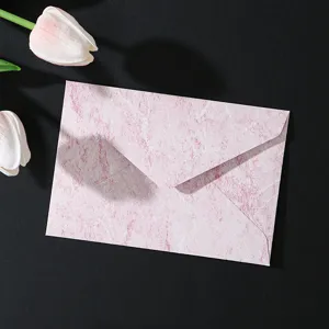 Busta di carta marmo rosa stile retro invito di nozze cancelleria biglietto d'auguri