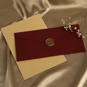 Vintage Sackleinen Umschlag und Briefpapier Detail, Retro Schreibwaren mit Siegelwachs.