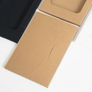 Ensemble de boites d'emballage de cartes postales en papier kraft avec fenetre et etui.