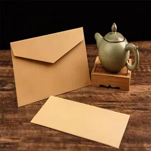 Enveloppes en papier kraft style retro papeterie lettres d'amour invitations stockage simple couleur unie