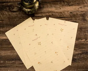 Vintage floral stationery letter paper set with elegant retro design for writing love letters.