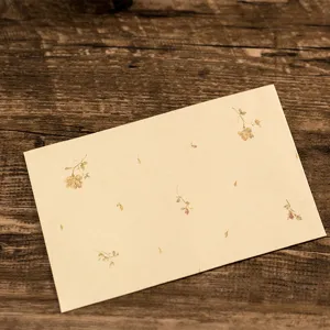 Vintage small floral letter paper stationery for romantic love letters, notes and messages.