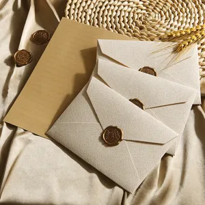Vintage Leinen strukturierter Umschlag und Briefpapier Set mit Retro Siegelwachs für Briefe.